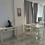 Oazis Sea View Apartment Ravda